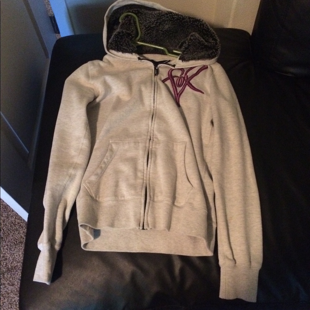 fox zip up with fur hood size m